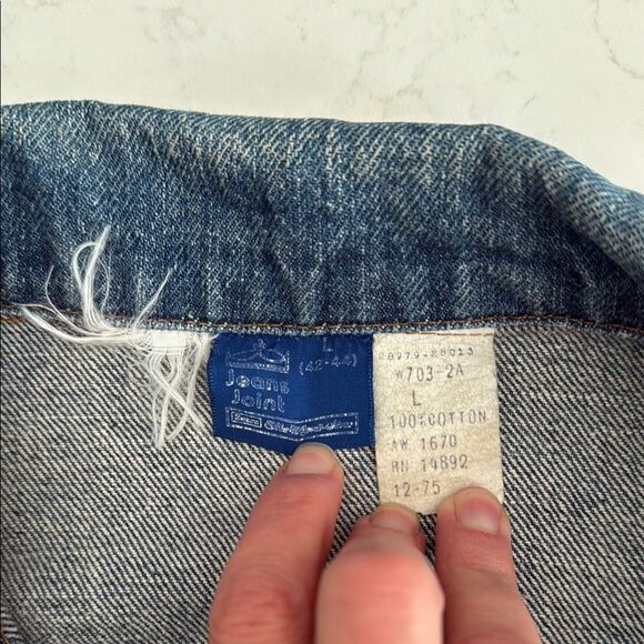 Vintage Jeans Joint Classic Denim Jacket.  Size Large. - Picture 3 of 4